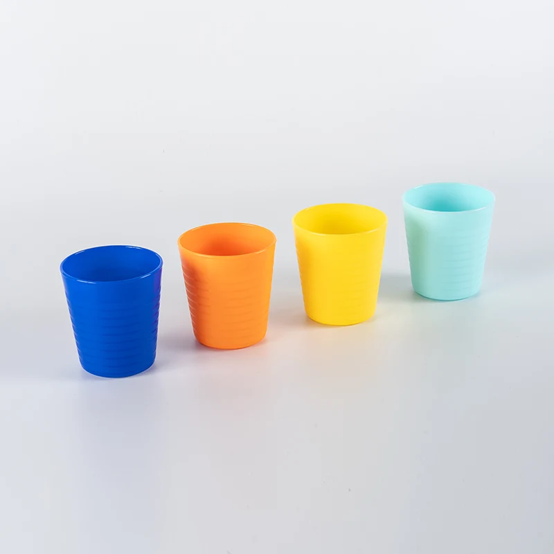 Cawan plastik